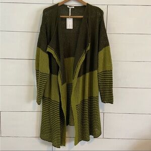 Stitchdrop Colorblock Stripe Flyaway
Cardigan. XL.